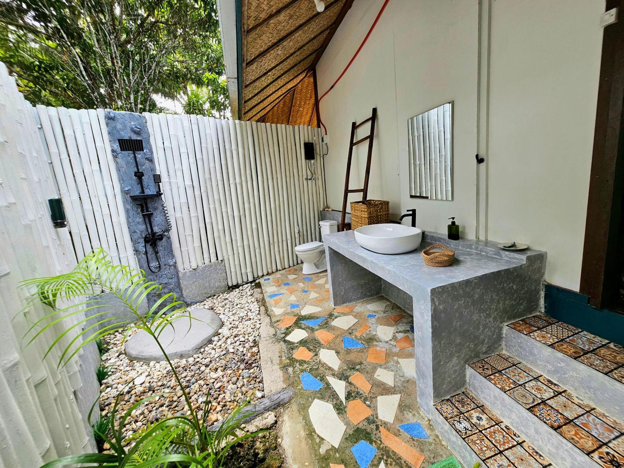 Dk2 Resort - Hidden Natural Beach Spot - Direct Tours & Fast Internet 엘니도 외부 사진